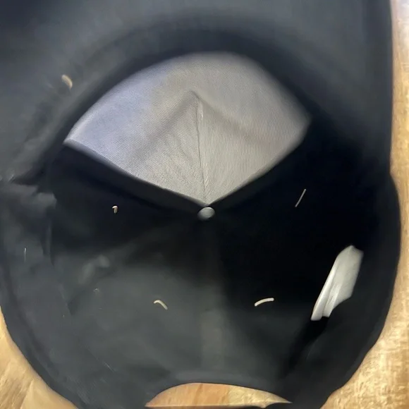 Santa Cruz Skateboards Black and Red Cap Hat Snap Back CLEAN 100% Cotton - Picture 4 of 9